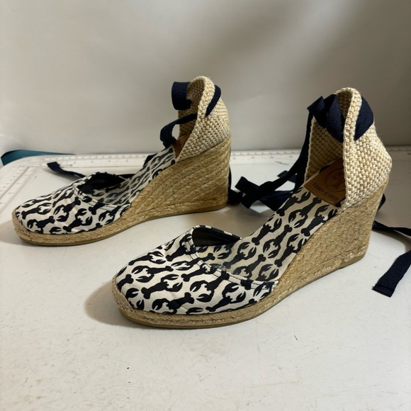 Tory Burch lobster lace up wedge sandal espadrilles in  size 38 - Picture 3 of 16